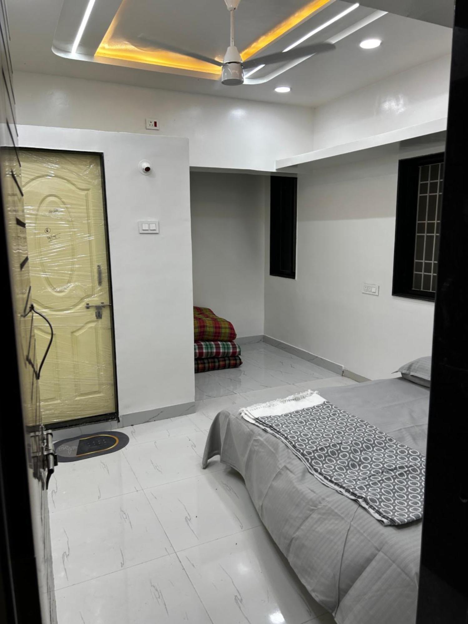 Vatavriksha Guest House,Akkalkot Akalkot Buitenkant foto